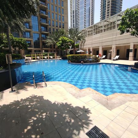 Lux Bnb Standpoint Tower Burj & Fountain Views Дубай Экстерьер фото