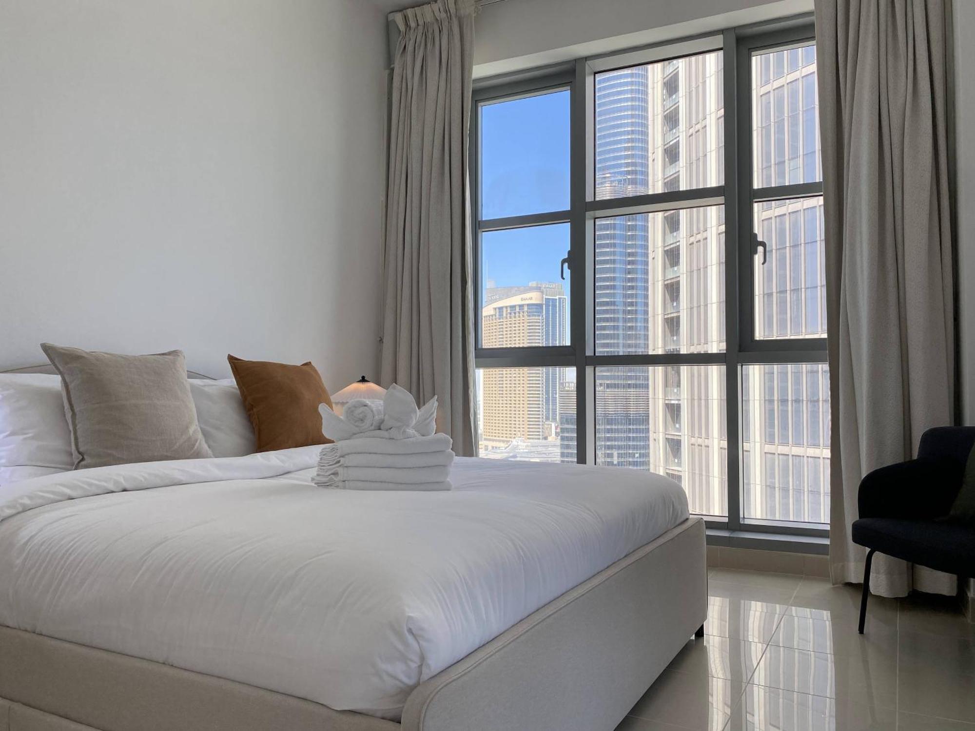 Lux Bnb Standpoint Tower Burj & Fountain Views Дубай Экстерьер фото